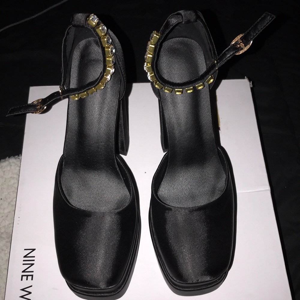 Black square toe platform block heel pumps